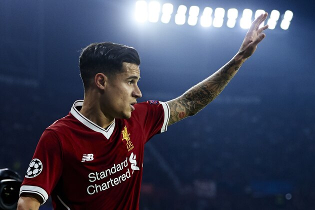 SEVILLE, SPAIN - NOVEMBER 21:  Philippe Coutinho of Liverpool FC reacts during the UEFA Champions League group E match between Sevilla FC and Liverpool FC at Estadio Ramon Sanchez Pizjuan on November 21, 2017 in Seville, Spain.  (Photo by Aitor Alcalde/Getty Images)