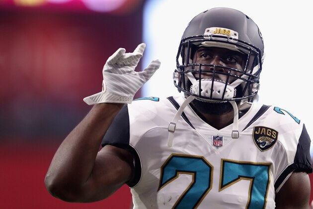 GLENDALE, AZ - NOVEMBER 26:  Running back Leonard Fournette #27 of the Jacksonville Jaguars warms up before the NFL game against the Arizona Cardinals at the University of Phoenix Stadium on November 26, 2017 in Glendale, Arizona.  (Photo by Christian Petersen/Getty Images)