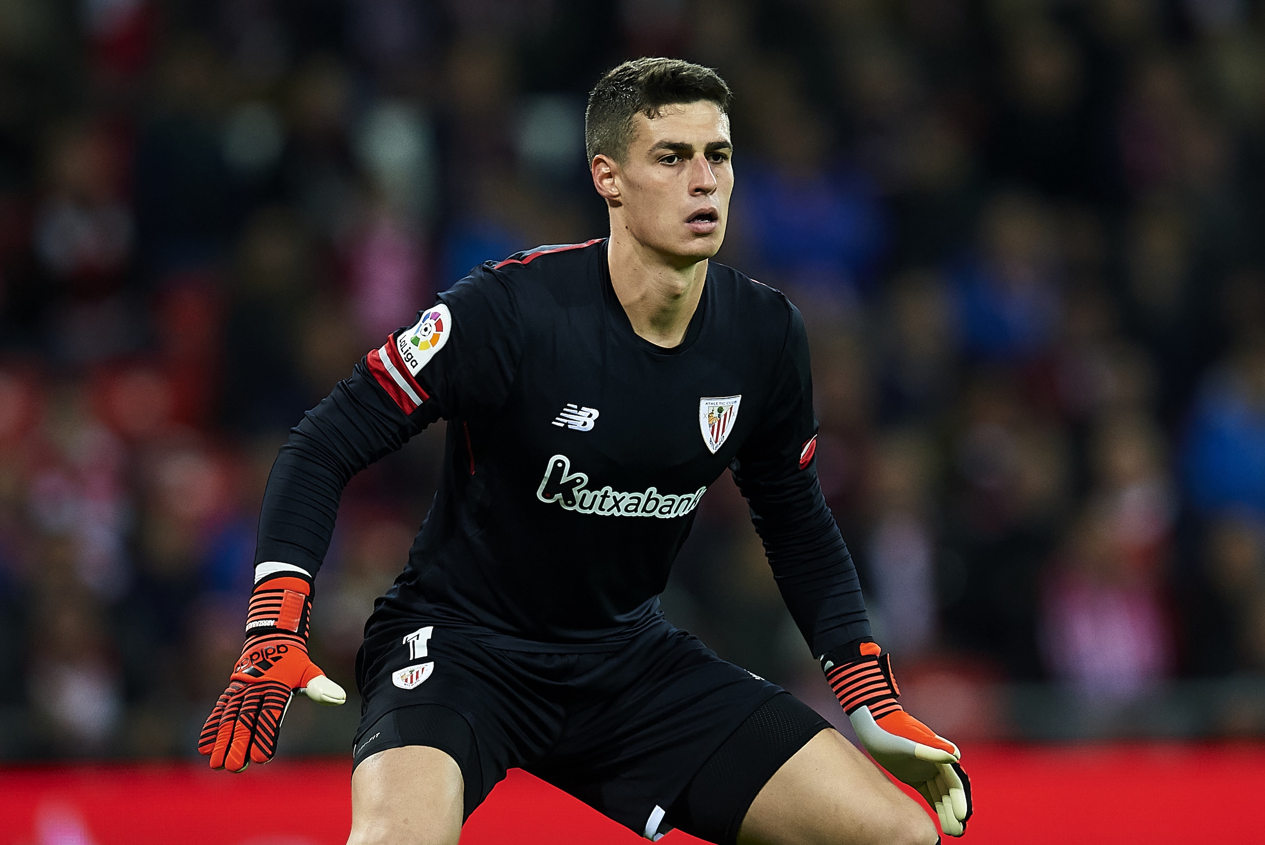 BILBAO, SPAIN - NOVEMBER 19:  Kepa Arrizabalaga of Athletic Club reacts during the La Liga match between Athletic Club Bilbao and Villarreal CF at San Mames Stadium on November 19, 2017 in Bilbao, Spain.  (Photo by Juan Manuel Serrano Arce/Getty Images)