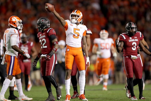 COLUMBIA, SC - NOVEMBER 25:  Tee Higgins #5 of the Clemson Tigers reacts after a play against the South Carolina Gamecocks during their game at Williams-Brice Stadium on November 25, 2017 in Columbia, South Carolina.  (Photo by Streeter Lecka/Getty Images)