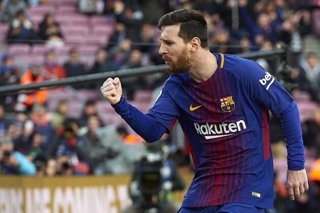 BARCELONA, SPAIN - DECEMBER 02:  Lionel Messi of Barcelona celebrates scoring his team's first goal during the La Liga match between Barcelona and Celta de Vigo at Camp Nou on December 2, 2017 in Barcelona, Spain.  (Photo by Manuel Queimadelos Alonso/Getty Images)