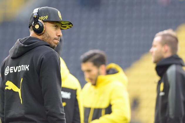 DORTMUND, GERMANY - NOVEMBER 25: Pierre-Emerick Aubameyang of Dortmund looks on during the Bundesliga match between Borussia Dortmund and FC Schalke 04 at Signal Iduna Park on November 25, 2017 in Dortmund, Germany. (Photo by TF-Images/TF-Images via Getty Images)