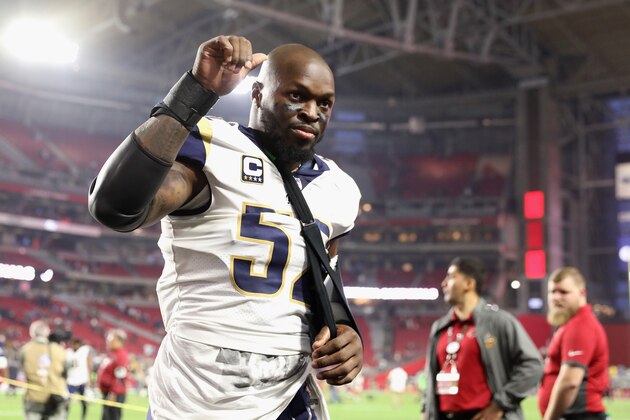 GLENDALE, AZ - DECEMBER 03: Inside linebacker Alec Ogletree #52 of the Los Angeles Rams runs off the field after the Rams defeated the Arizona Cardinals 32-16 during the NFL game at the University of Phoenix Stadium on December 3, 2017 in Glendale, Arizona.  (Photo by Christian Petersen/Getty Images)