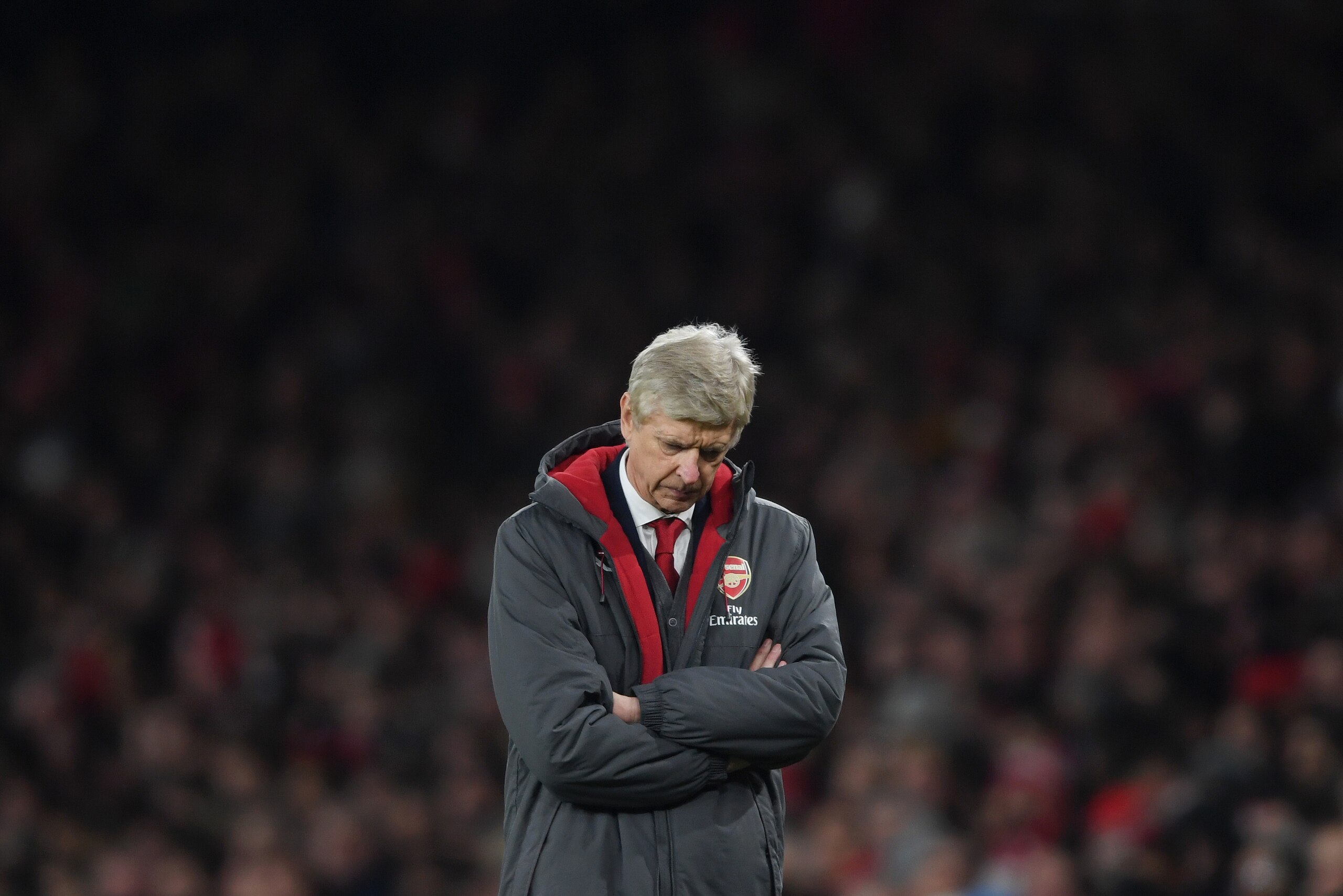 LONDON, ENGLAND - DECEMBER 02:  Arsene Wenger of Arsenal shows his disappointment during the Premier League match between Arsenal and Manchester United at Emirates Stadium on December 2, 2017 in London, England.  (Photo by Laurence Griffiths/Getty Images)