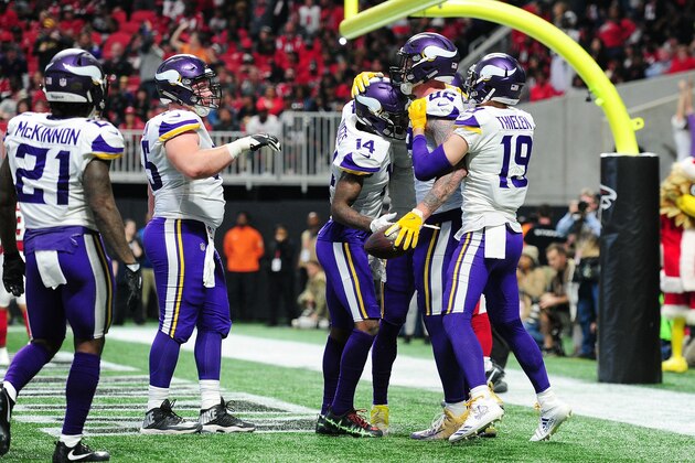 ATLANTA, GA - DECEMBER 03: Kyle Rudolph #82 of the Minnesota Vikings celebrates a touchdown during the second half against the Atlanta Falcons at Mercedes-Benz Stadium on December 3, 2017 in Atlanta, Georgia. (Photo by Scott Cunningham/Getty Images)