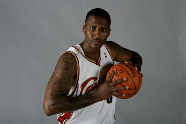 Cleveland Cavaliers' Lorenzen Wright poses at the team's media day Monday, Sept. 29, 2008, in Independence, Ohio. (AP Photo/Mark Duncan)