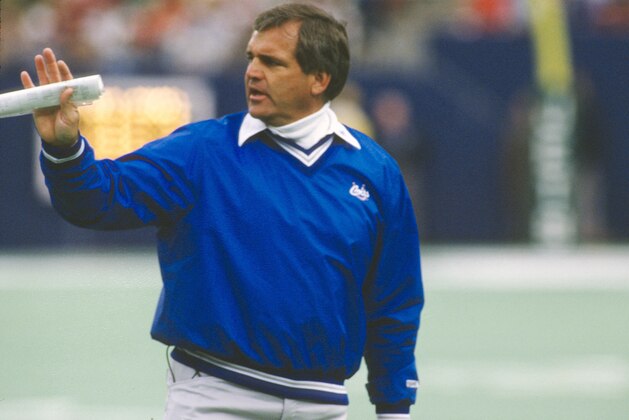 EAST RUTHERFORD, NJ - NOVEMBER 1:  Head Coach Ron Meyer of the Indianapolis Colts reacts on the sidelines against the New York Jets during an NFL football game November 1, 1987 at Giants Stadium in East Rutherford, New Jersey. Meyer was the head coach of the Colts from 1986-91. (Photo by Focus on Sport/Getty Images)