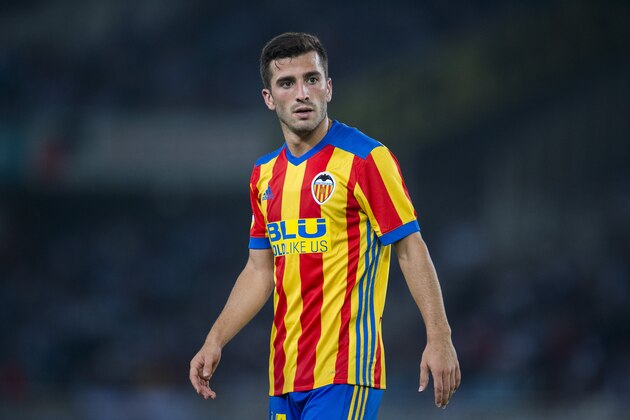 SAN SEBASTIAN, SPAIN - SEPTEMBER 24:  Jose Gaya of Valencia CF reacts during the La Liga match between Real Sociedad de Futbol and Valencia CF at Estadio Anoeta on September 24, 2017 in San Sebastian, Spain.  (Photo by Juan Manuel Serrano Arce/Getty Images)