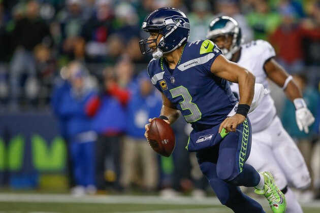 SEATTLE, WA - DECEMBER 03:  Quarterback Russell Wilson #3 of the Seattle Seahawks rushes against the Philadelphia Eagles at CenturyLink Field on December 3, 2017 in Seattle, Washington.  (Photo by Otto Greule Jr/Getty Images)
