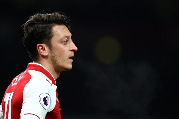 LONDON, ENGLAND - DECEMBER 02:  Mesut Ozil of Arsenal looks on during the Premier League match between Arsenal and Manchester United at Emirates Stadium on December 2, 2017 in London, England.  (Photo by Julian Finney/Getty Images)