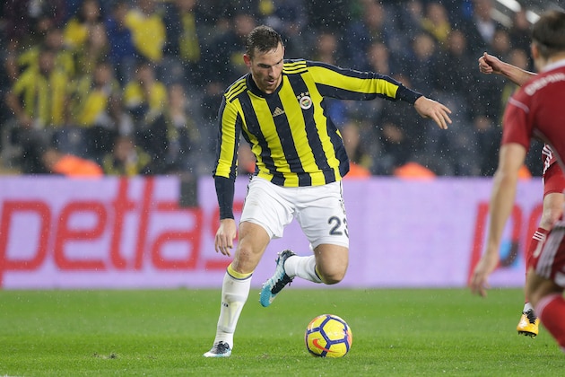ISTANBUL, TURKEY - NOVEMBER 19: Vincent Janssen of Fenerbahce  during the Turkish Super lig  match between Fenerbahce v Sivasspor at the Sukru Saracoglustadion on November 19, 2017 in Istanbul Turkey (Photo by Cees van Hoogdalem/Soccrates/Getty Images)