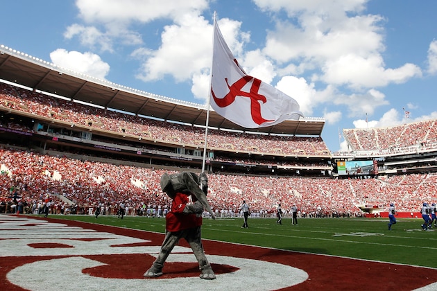 TUSCALOOSA, AL - OCTOBER 05:  Big Al, mascot of the Alabama Crimson Tide, celebrates a touchdown against the Georgia State Panthers at Bryant-Denny Stadium on October 5, 2013 in Tuscaloosa, Alabama.  (Photo by Kevin C. Cox/Getty Images)