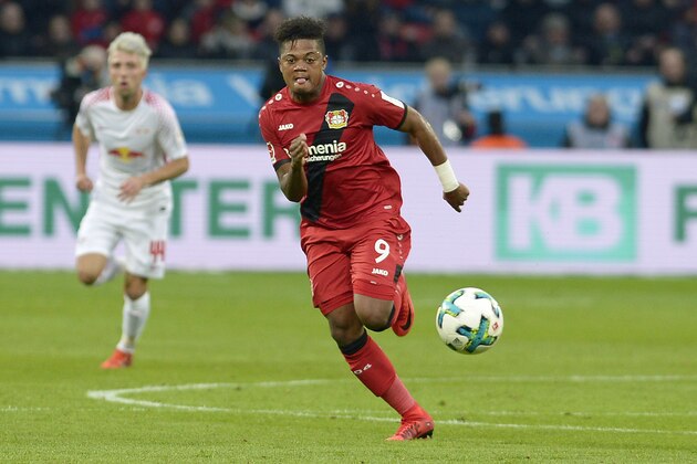 LEVERKUSEN, GERMANY - NOVEMBER 18: Leon Bailey of Leverkusen controls the ball during the Bundesliga match between Bayer 04 Leverkusen and RB Leipzig at BayArena on November 18, 2017 in Leverkusen, Germany. (Photo by TF-Images/TF-Images via Getty Images)
