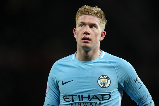 MANCHESTER, ENGLAND - DECEMBER 10: Kevin De Bruyne of Manchester City during the Premier League match between Manchester United and Manchester City at Old Trafford on December 10, 2017 in Manchester, England. (Photo by Robbie Jay Barratt - AMA/Getty Images)