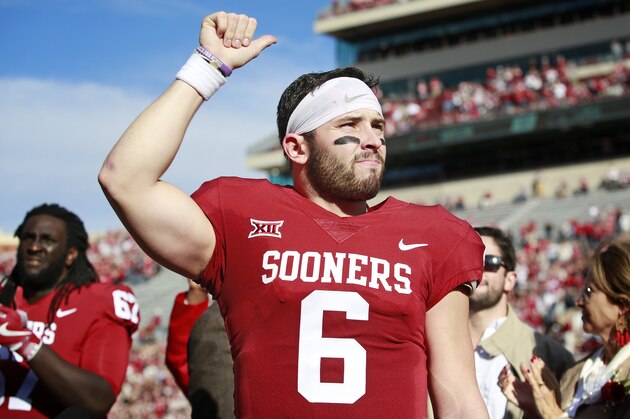 NORMAN, OK - NOVEMBER 25: Quarterback Baker Mayfield #6 of the Oklahoma Sooners gestures to the crowd after Senior Day announcements before the game against the West Virginia Mountaineers at Gaylord Family Oklahoma Memorial Stadium on November 25, 2017 in Norman, Oklahoma. Oklahoma defeated West Virginia 59-31. (Photo by Brett Deering/Getty Images) NORMAN, OK - NOVEMBER 25: Quarterback Baker Mayfield #6 of the Oklahoma Sooners gestures to the crowd after Senior Day announcements before the game against the West Virginia Mountaineers at Gaylord Family Oklahoma Memorial Stadium on November 25, 2017 in Norman, Oklahoma. Oklahoma defeated West Virginia 59-31. (Photo by Brett Deering/Getty Images)