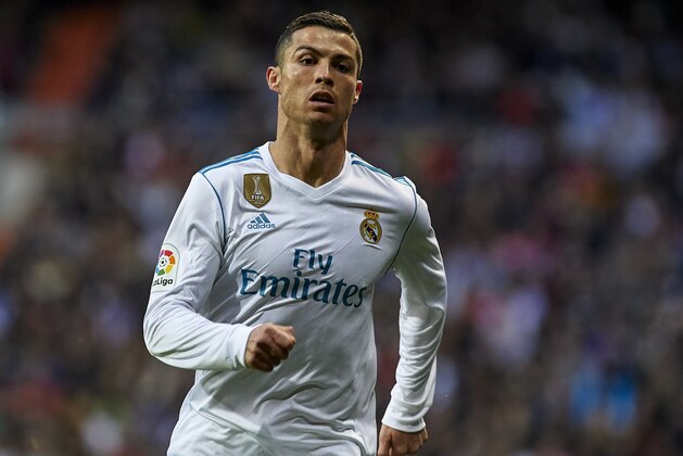 MADRID, SPAIN - DECEMBER 09:  Cristiano Ronaldo of Real Madrid in action during the La Liga match between Real Madrid and Sevilla at Estadio Santiago Bernabeu on December 9, 2017 in Madrid, Spain.  (Photo by fotopress/Getty Images)