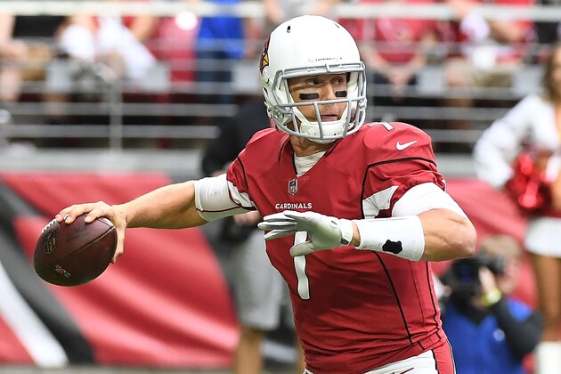GLENDALE, AZ - DECEMBER 10:  Blaine Gabbert #7 of the Arizona Cardinals looks to make a pass in the first half of the NFL game against the Tennessee Titans at University of Phoenix Stadium on December 10, 2017 in Glendale, Arizona.  (Photo by Norm Hall/Getty Images)