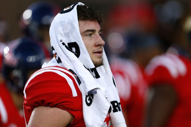 OXFORD, MS - OCTOBER 21:  Shea Patterson #20 of the Mississippi Rebels reacts during a game against the LSU Tigers at Vaught-Hemingway Stadium on October 21, 2017 in Oxford, Mississippi.  (Photo by Jonathan Bachman/Getty Images)