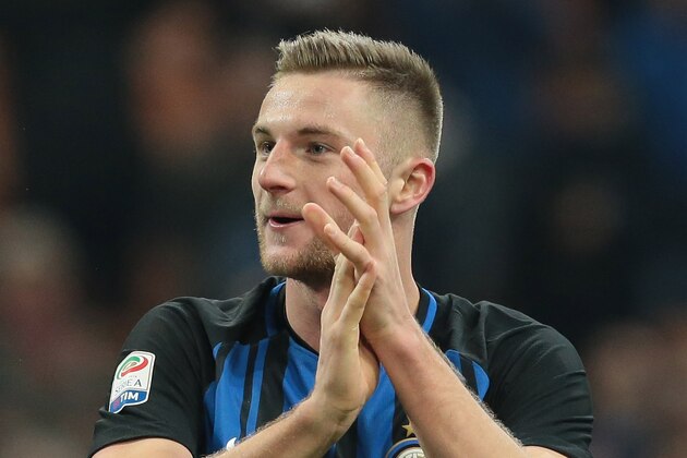 MILAN, ITALY - DECEMBER 03:  Milan Skriniar of FC Internazionale Milano greets the fans at the end of the Serie A match between FC Internazionale and AC Chievo Verona at Stadio Giuseppe Meazza on December 3, 2017 in Milan, Italy.  (Photo by Emilio Andreoli/Getty Images)