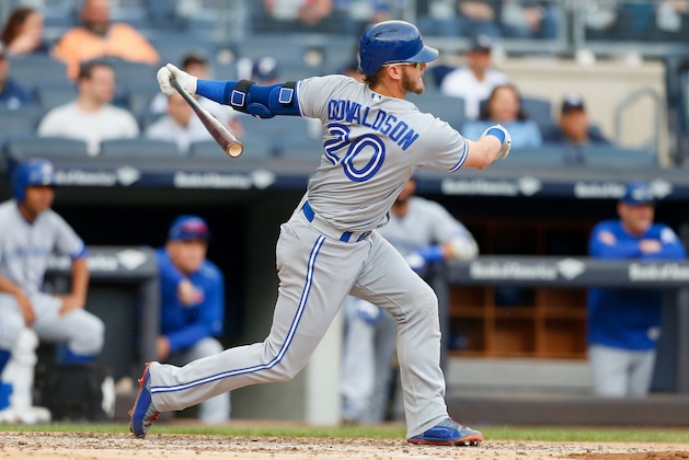 NEW YORK, NY - SEPTEMBER 30:  Josh Donaldson #20 of the Toronto Blue Jays in action against the New York Yankees at Yankee Stadium on September 30, 2017 in the Bronx borough of New York City. The Yankees defeated the Blue Jays 2-1.  (Photo by Jim McIsaac/Getty Images)