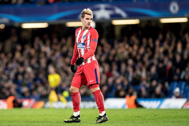 LONDON,ENGLAND - DECEMBER 05: Atletico Madrid (7) Antoine Griezmann during the UEFA Champions League group C match between Chelsea FC and Atletico Madrid at Stamford Bridge on December 5, 2017 in London, United Kingdom.  'n( Photo by Sebastian Frej / MB Media )