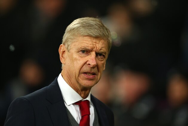 LONDON, ENGLAND - DECEMBER 13:  Arsene Wenger, Manager of Arsenal looks on prior to the Premier League match between West Ham United and Arsenal at London Stadium on December 13, 2017 in London, England.  (Photo by Charlie Crowhurst/Getty Images)
