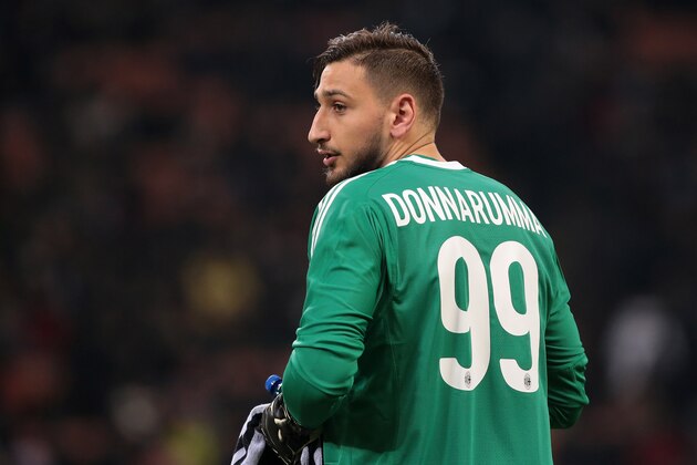 MILAN, ITALY - DECEMBER 13:  Gianluigi Donnarumma of AC Milan looks on during the Tim Cup match between AC Milan and Hellas Verona FC at Stadio Giuseppe Meazza on December 13, 2017 in Milan, Italy.  (Photo by Emilio Andreoli/Getty Images)