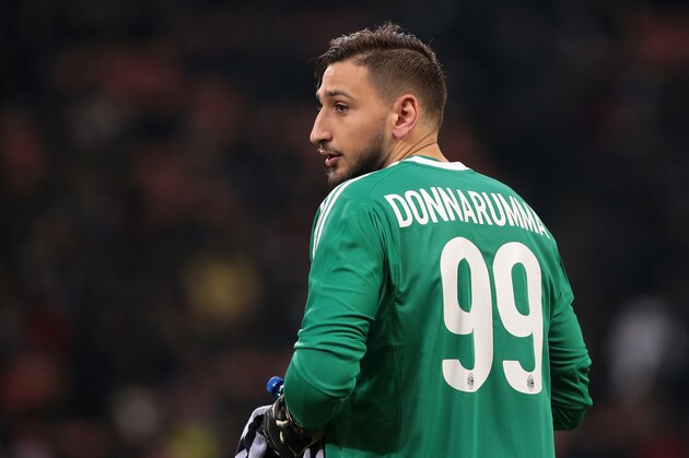 MILAN, ITALY - DECEMBER 13:  Gianluigi Donnarumma of AC Milan looks on during the Tim Cup match between AC Milan and Hellas Verona FC at Stadio Giuseppe Meazza on December 13, 2017 in Milan, Italy.  (Photo by Emilio Andreoli/Getty Images)