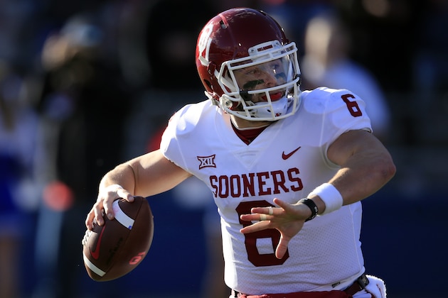 Oklahoma quarterback Baker Mayfield (6) during the first half of an NCAA college football game against Kansas in Lawrence, Kan., Saturday, Nov. 18, 2017. (AP Photo/Orlin Wagner)