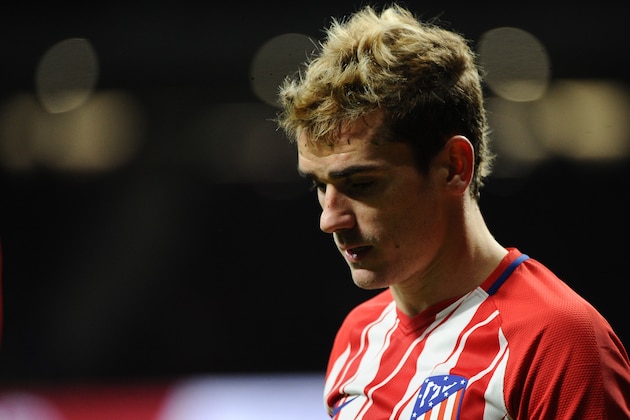 MADRID, SPAIN - DECEMBER 16: Antoine Griezmann, #7 of Atletico de Madrid during The La Liga match between Club Atletico de Madrid and Deportivo Alaves at Wanda Metropolitano on December 16, 2017 in Madrid, Spain. (Photo by Sonia Canada/Getty Images)