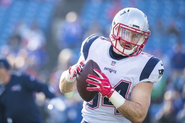 ORCHARD PARK, NY - DECEMBER 03:  Rex Burkhead #34 of the New England Patriots warms up before the game against the Buffalo Bills at New Era Field on December 3, 2017 in Orchard Park, New York. New England defeats Buffalo 23-3.  (Photo by Brett Carlsen/Getty Images)