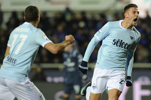 BERGAMO, BERGAMO - DECEMBER 17:  Sergej Milinkovic Savic of SS Lazio celebrates a second gola with his team matesduring the Serie A match between Atalanta BC and SS Lazio at Stadio Atleti Azzurri d'Italia on December 17, 2017 in Bergamo, Italy.  (Photo by Marco Rosi/Getty Images)