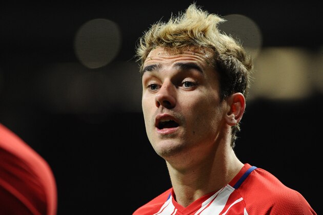 MADRID, SPAIN - DECEMBER 16: Antoine Griezmann, #7 of Atletico de Madrid during The La Liga match between Club Atletico de Madrid and Deportivo Alaves at Wanda Metropolitano on December 16, 2017 in Madrid, Spain. (Photo by Sonia Canada/Getty Images)