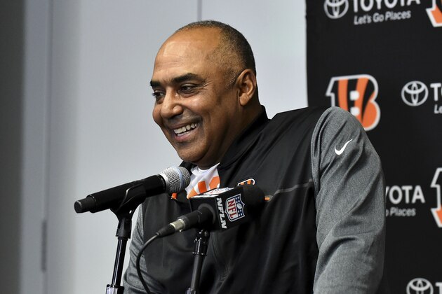 Cincinnati Bengals head coach Marvin Lewis speaks during a news conference after an NFL football game against the Minnesota Vikings, Sunday, Dec. 17, 2017, in Minneapolis. The Vikings won 34-7. (AP Photo/John Autey)