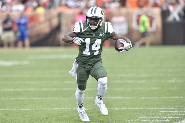 New York Jets wide receiver Jeremy Kerley (14) runs with the ball during an NFL football game against the Cleveland Browns, Sunday, Oct. 8, 2017, in Cleveland. The Jets won 17-14. (AP Photo/David Richard)