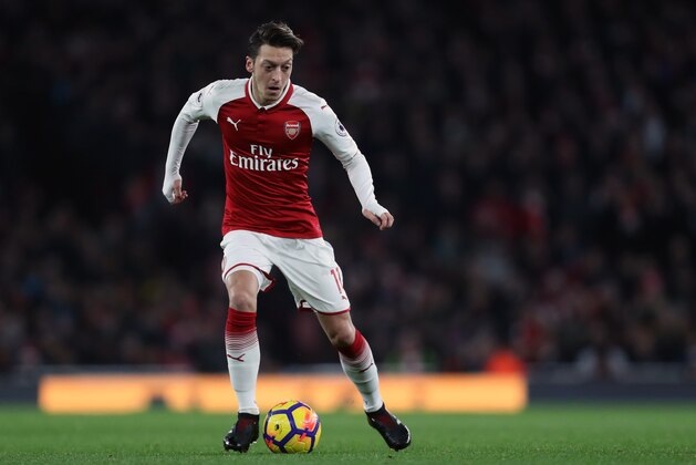 LONDON, ENGLAND - DECEMBER 02: Mesut Ozil of Arsenal during the Premier League match between Arsenal and Manchester United at Emirates Stadium on December 2, 2017 in London, England. (Photo by James Baylis - AMA/Getty Images)