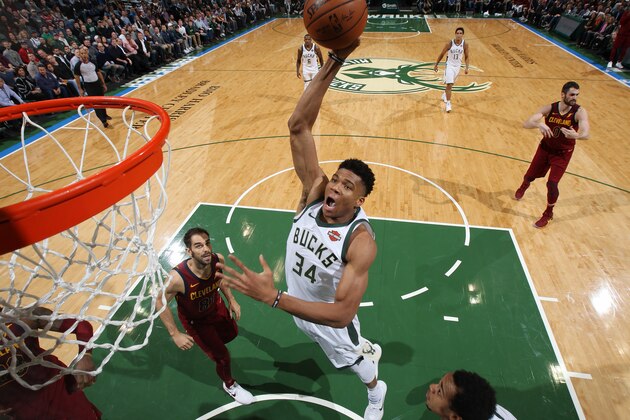 Milwaukee, WI - DECEMBER 19:  Giannis Antetokounmpo #34 of the Milwaukee Bucks drives to the basket against the Cleveland Cavaliers on December 19, 2017 at the BMO Harris Bradley Center in Milwaukee, Wisconsin. NOTE TO USER: User expressly acknowledges and agrees that, by downloading and or using this Photograph, user is consenting to the terms and conditions of the Getty Images License Agreement. Mandatory Copyright Notice: Copyright 2017 NBAE (Photo by Gary Dineen/NBAE via Getty Images)