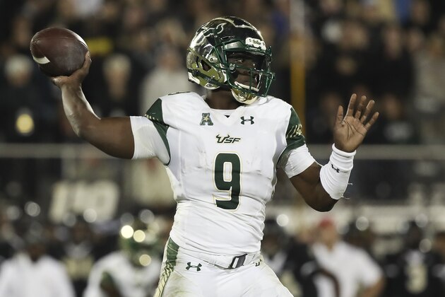 ORLANDO, FL - NOVEMBER 24: Quinton Flowers #9 of the South Florida Bulls throws the ball during the second half against the UCF Knights at Spectrum Stadium on November 24, 2017 in Orlando, Florida. UCF Knights defeated South Florida Bulls 49-42. (Photo by Logan Bowles/Getty Images)
