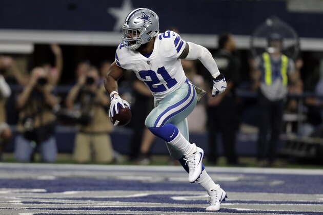 Dallas Cowboys' Ezekiel Elliott celebrates running the ball for a touchdown in the second half of an NFL football game against the Kansas City Chiefs on Sunday, Nov. 5, 2017, in Arlington, Texas. (AP Photo/Brandon Wade)