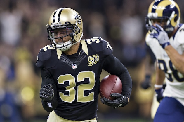 NEW ORLEANS, LA - NOVEMBER 27:  Kenny Vaccaro #32 of the New Orleans Saints returns a interception during a game against the Los Angeles Rams at Mercedes-Benz Superdome on November 27, 2016 in New Orleans, Louisiana.  The Saints defeated the Rams 49-21.  (Photo by Wesley Hitt/Getty Images)