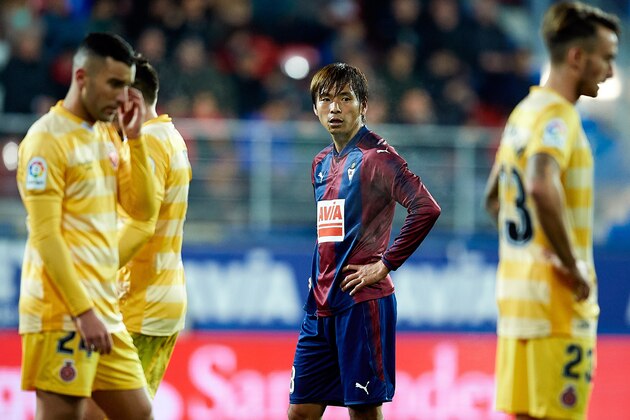 EIBAR, SPAIN - DECEMBER 21:  Takashi Inui of SD Eibar reacts during the La Liga match between SD Eibar and Girona FC at Ipurua Municipal Stadium on December 21, 2017 in Eibar, Spain.  (Photo by Juan Manuel Serrano Arce/Getty Images)