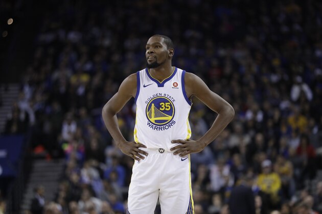 Golden State Warriors' Kevin Durant during the second half of an NBA basketball game against the Dallas Mavericks Thursday, Dec. 14, 2017, in Oakland, Calif. (AP Photo/Marcio Jose Sanchez)