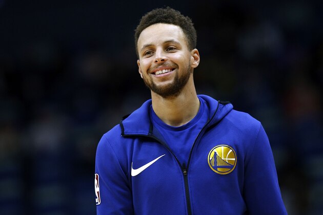 NEW ORLEANS, LA - DECEMBER 04:  Stephen Curry #30 of the Golden State Warriors warms up before a game against the New Orleans Pelicans at the Smoothie King Center on December 4, 2017 in New Orleans, Louisiana. NOTE TO USER: User expressly acknowledges and agrees that, by downloading and or using this Photograph, user is consenting to the terms and conditions of the Getty Images License Agreement.  (Photo by Jonathan Bachman/Getty Images)