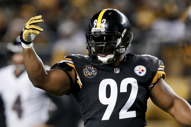 Pittsburgh Steelers outside linebacker James Harrison (92) plays in an NFL football game against the Baltimore Ravens, Sunday, Dec. 10, 2017, in Pittsburgh. (AP Photo/Keith Srakocic)