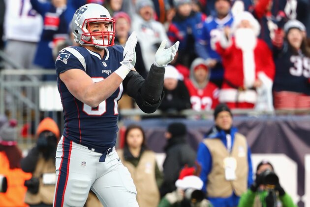 FOXBORO, MA - DECEMBER 24: Rob Gronkowski #87 of the New England Patriots reacts during the third quarter of a game against the Buffalo Bills at Gillette Stadium on December 24, 2017 in Foxboro, Massachusetts. (Photo by Tim Bradbury/Getty Images)