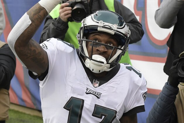 Philadelphia Eagles wide receiver Alshon Jeffery (17) gestures after catching a touchdown pass on a throw from quarterback Nick Foles, not pictured, during the first half of an NFL football game against the New York Giants, Sunday, Dec. 17, 2017, in East Rutherford, N.J. (AP Photo/Bill Kostroun)