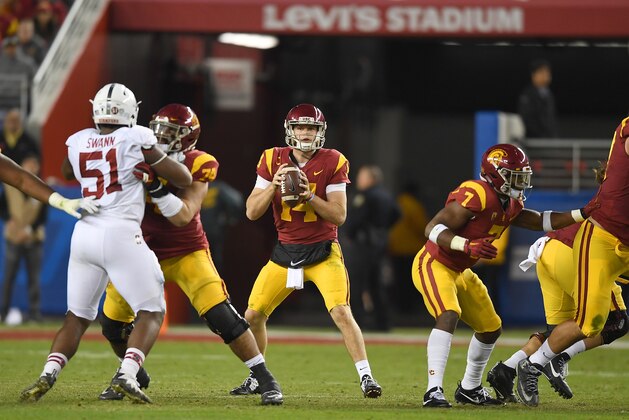 SANTA CLARA, CA - DECEMBER 01:  Sam Darnold #14 of the USC Trojans looks to throw a pass against the Stanford Cardinal during the Pac-12 Football Championship Game at Levi's Stadium on December 1, 2017 in Santa Clara, California.  (Photo by Thearon W. Henderson/Getty Images)