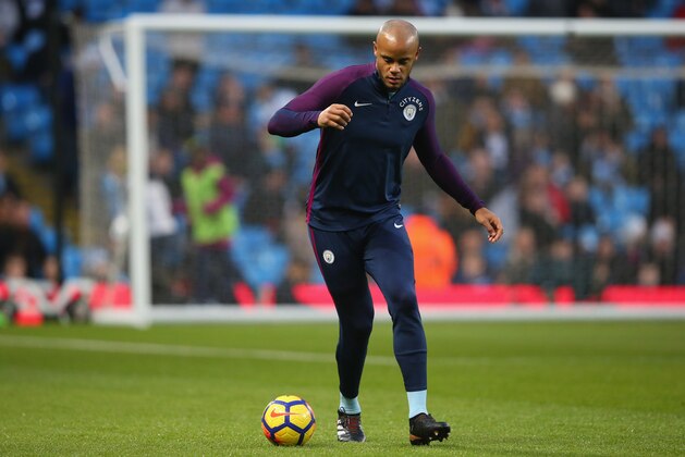 MANCHESTER, ENGLAND - DECEMBER 03:  Vincent Kompany of Manchester City warms up prior to the Premier League match between Manchester City and West Ham United at Etihad Stadium on December 3, 2017 in Manchester, England.  (Photo by Alex Livesey - Danehouse/Getty Images)