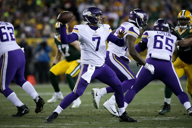GREEN BAY, WI - DECEMBER 23:  Case Keenum #7 of the Minnesota Vikings throws a pass in the first quarter against the Green Bay Packers at Lambeau Field on December 23, 2017 in Green Bay, Wisconsin. (Photo by Dylan Buell/Getty Images). (Photo by Dylan Buell/Getty Images)