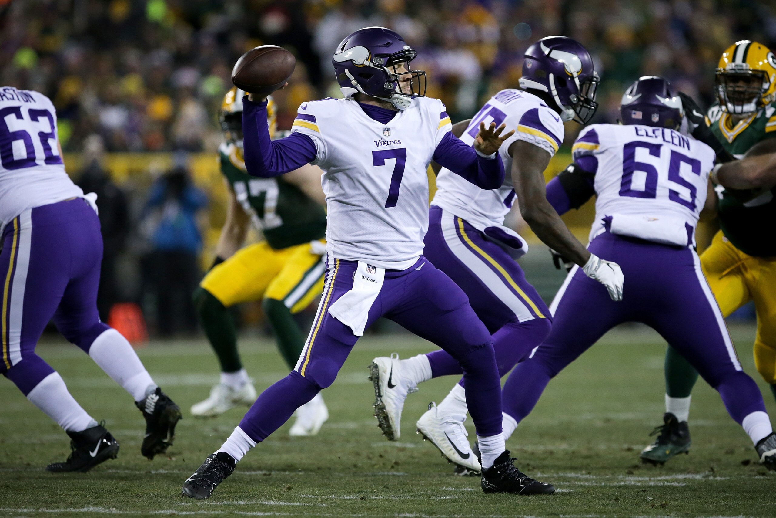 GREEN BAY, WI - DECEMBER 23: Case Keenum #7 of the Minnesota Vikings throws a pass in the first quarter against the Green Bay Packers at Lambeau Field on December 23, 2017 in Green Bay, Wisconsin. (Photo by Dylan Buell/Getty Images). (Photo by Dylan Buell/Getty Images) GREEN BAY, WI - DECEMBER 23: Case Keenum #7 of the Minnesota Vikings throws a pass in the first quarter against the Green Bay Packers at Lambeau Field on December 23, 2017 in Green Bay, Wisconsin. (Photo by Dylan Buell/Getty Images). (Photo by Dylan Buell/Getty Images)